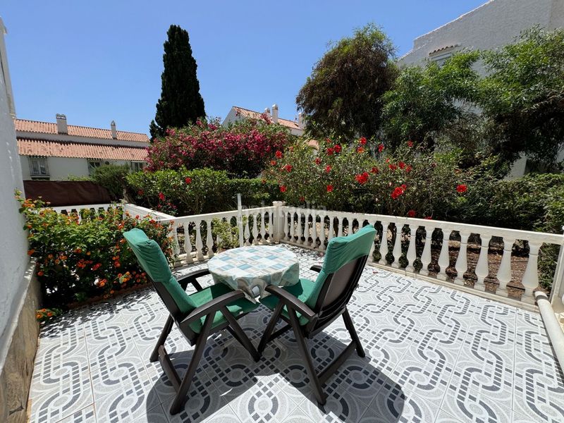 Foto db3924a8-8a33-4fd7-8b41-1bdc1b3d32c9. Casa adossada amb piscina a Centro Internacional Torrox