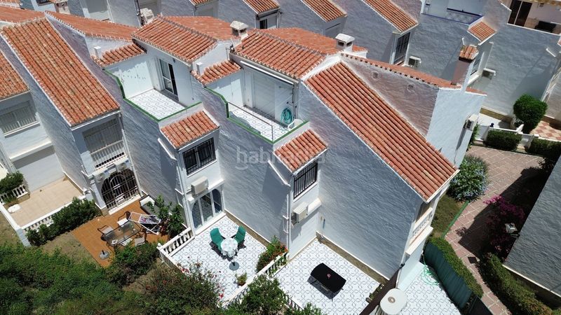 Foto e67410ed-1fb3-4215-8bac-8bf3fb364930. Casa adossada amb piscina a Centro Internacional Torrox