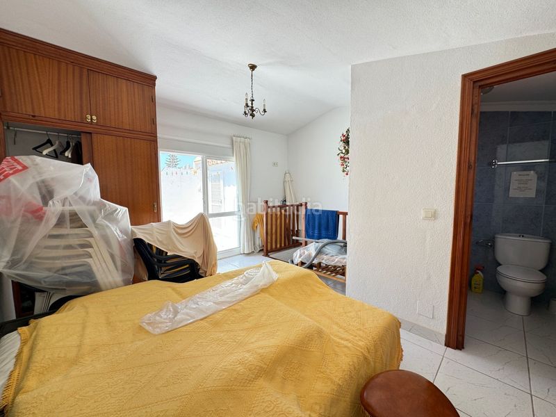 Foto f398b9e2-d74d-4c22-bdca-1a530cedb6ff. Casa adossada amb piscina a Centro Internacional Torrox