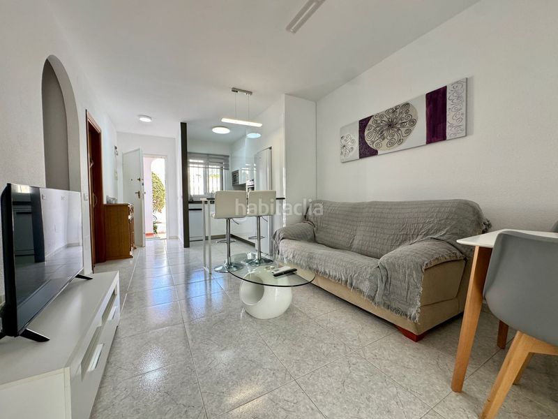 Foto 8f570af4-69bc-4f60-9a43-3da35d395a95. Apartament amb piscina a Torrox park Torrox