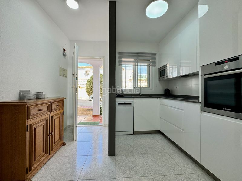 Foto c5b99eed-8ef9-4605-9cba-2fe9bce14189. Apartament amb piscina a Torrox park Torrox