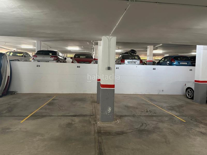 Foto 5e1e5f44-a18b-4a85-a06d-0884b463cbc6. Casa adossada a paseo marítimo 51 a El Puerto Roquetas de Mar