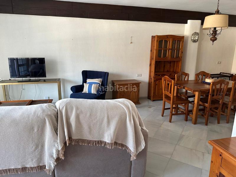 Foto 609c5e19-3779-4e66-8394-e66777047595. Casa adossada a paseo marítimo 51 a El Puerto Roquetas de Mar