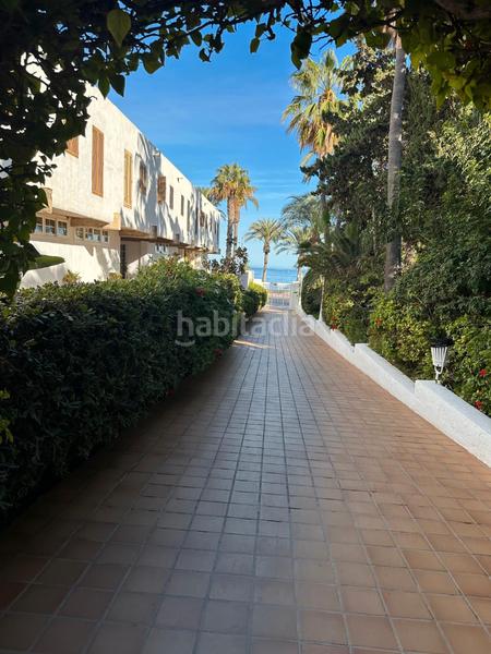 Foto 84d77d33-577d-420a-b9b4-d6300195fd79. Casa adossada a paseo marítimo 51 a El Puerto Roquetas de Mar