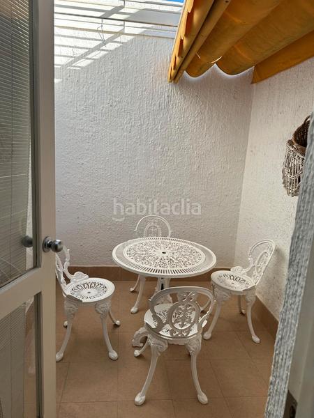 Foto 9b342894-8ff7-4c9a-9994-c4a282d30399. Casa adossada a paseo marítimo 51 a El Puerto Roquetas de Mar