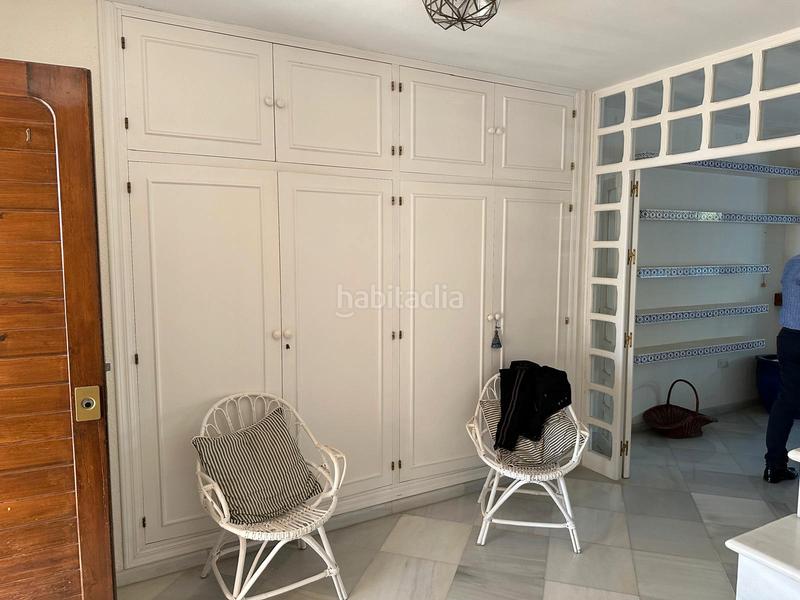 Foto a94651aa-a6bc-4c11-b35f-9daea29bf326. Casa adossada a paseo marítimo 51 a El Puerto Roquetas de Mar