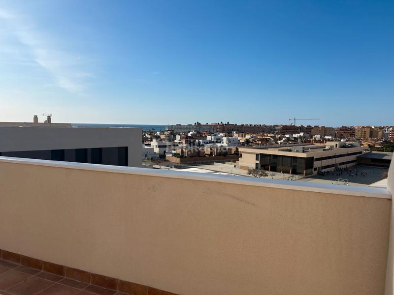 Foto 4baf02b2-c30f-48d9-94e6-5854a549a96f. Àtic 63m<sup>2</sup> a avenida legión española 2 a Las Salinas Roquetas de Mar