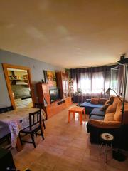 Pis a Estadi-Santa Anna. Piso de 3 habitaciones con terraza