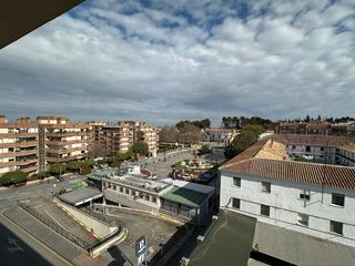Pis en Fuentemora. Amplio piso con garaje en una de las mejores zonas de antequera