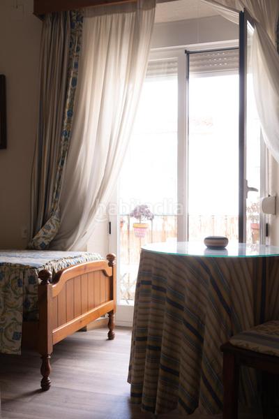 Foto 91a35714-2229-4af2-b684-6291ac21a736. Piso excelente piso en la calle melchor almagro en Granada