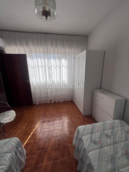 Foto 0b54b543-cbb7-41f1-82c4-898cd50d891d. Casa amb piscina a Albolote