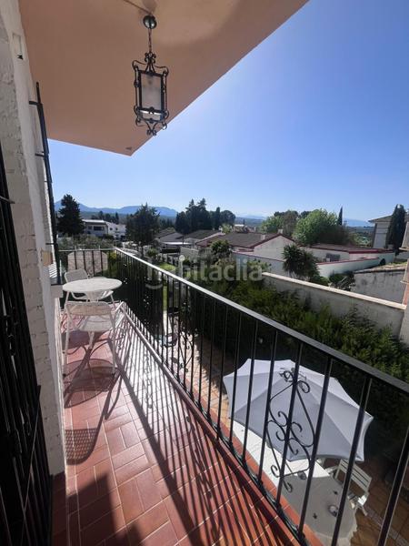 Foto b38bdfd5-aa57-48ea-be68-5068f47b2511. Casa amb piscina a Albolote