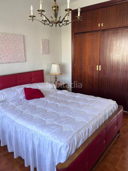 Foto b5731eb9-5cfb-40ff-97e0-6ad9d2e74349. Casa amb piscina a Albolote