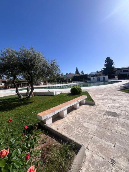 Foto e019ac99-421b-4186-9fc5-009c231e2a05. Casa amb piscina a Albolote