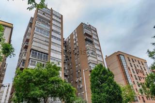 Pis  Camino de ronda. Exclusivo piso en recogidas vive el corazón de granada con estil Pis  Camino de ronda. Exclusivo piso en recogidas vive el corazón de granada con estil