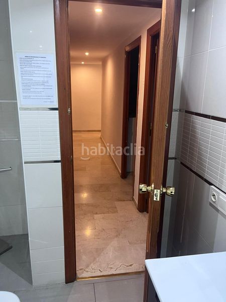 Foto b28d6d63-2521-436d-8346-d26a1ba4065d. Pis amb aparcament a San Ildefonso Granada