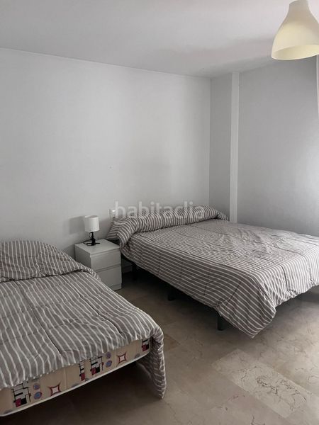 Foto f3baab2d-aa65-421c-ab1d-d29f4e667e61. Pis amb aparcament a San Ildefonso Granada