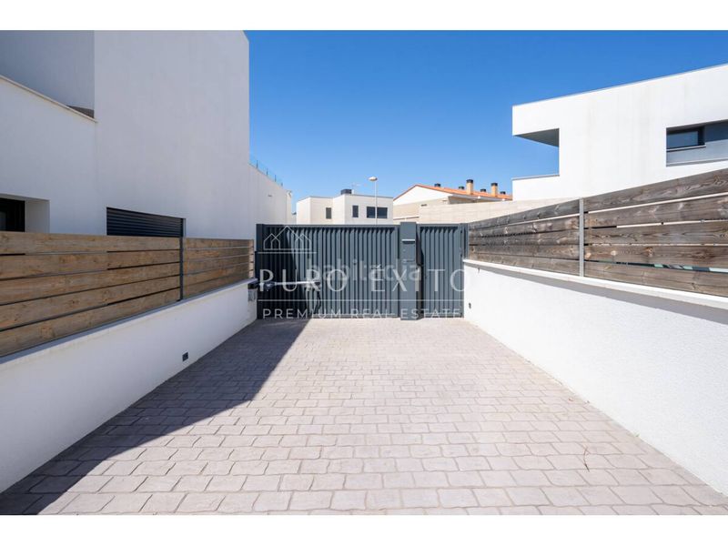 Foto aefad77a-f3a2-4f5c-90ae-88f54fe05e1c. Casa amb calefacció aparcament piscina a El Dorado Platja Cambrils