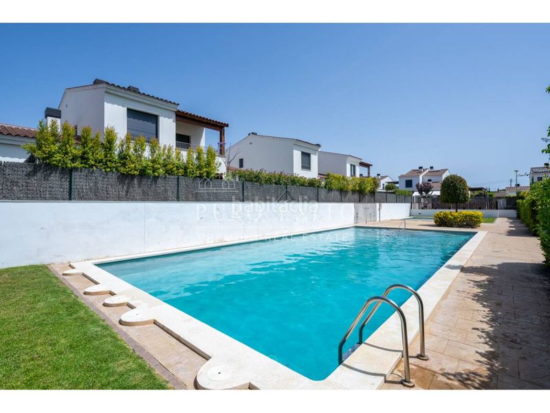 Foto 8167edff-f135-4b1e-b654-91075daad9f7. Casa amb calefacció aparcament piscina a Port - Horta de Santa Maria Cambrils