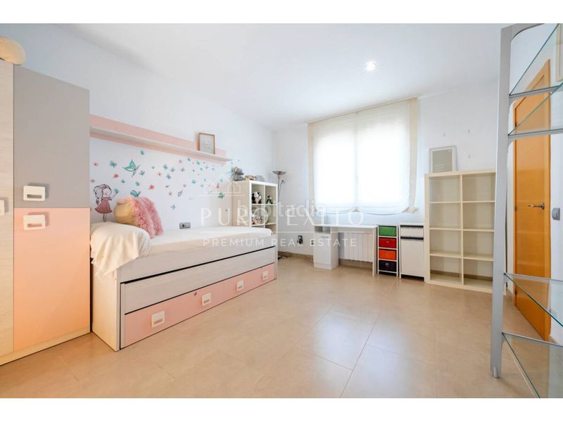 Foto a7729aa7-35d5-4a05-9840-41c465522dd8. Casa amb calefacció aparcament piscina a Migjorn Reus