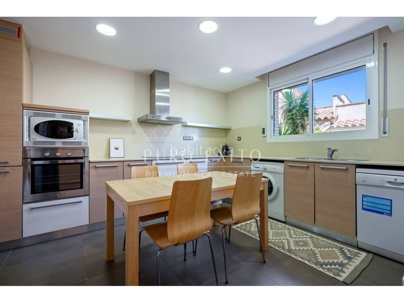 Foto f0a445da-99a8-41e5-ab59-3c56106a4e81. Casa amb calefacció aparcament piscina a El Dorado Platja Cambrils