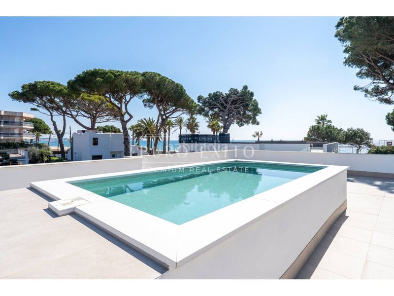 Foto 15199f24-9edf-4d08-aa9d-97c48d33636c. Casa amb aparcament piscina a Vilafortuny Platja Cambrils