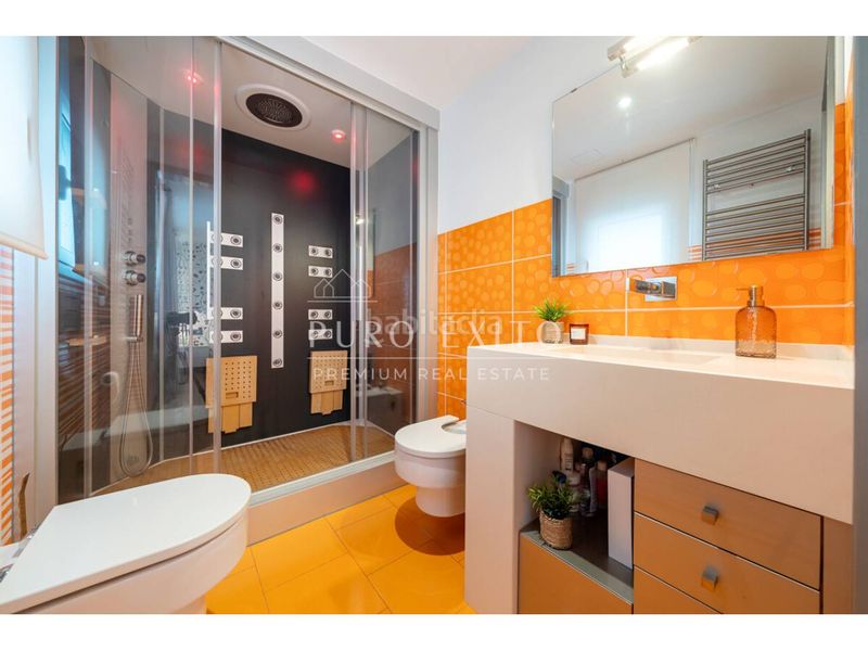 Foto 52f46a14-76d5-4985-baf0-1773c4b3b7ca. Casa amb calefacció aparcament piscina a Santa Oliva