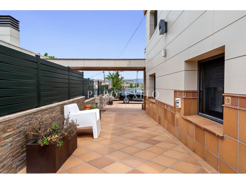 Foto b4ca1d46-9734-4483-b194-9286d1ccf419. Casa amb calefacció aparcament piscina a Santa Oliva