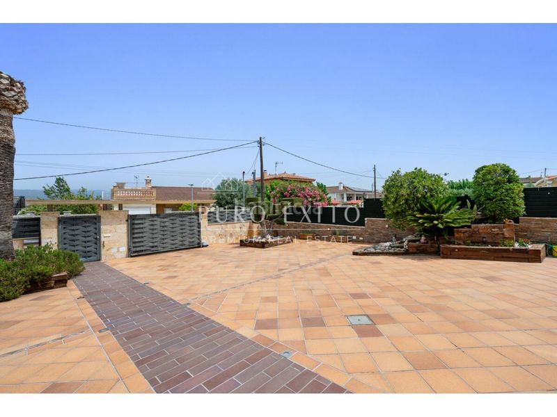 Foto d6cadb61-4eec-43a4-b9ff-848900f9b800. Casa amb calefacció aparcament piscina a Santa Oliva
