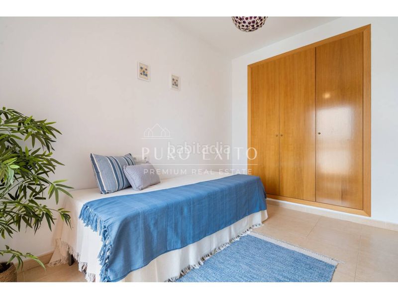 Foto 0558d3ad-1dcb-4fb4-9092-bef9eed8bda6. Casa amb aparcament piscina a Centre Miami Platja
