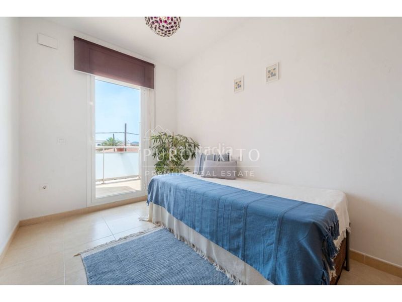 Foto 53d3c324-a611-44df-ae62-0a0e1174640b. Casa amb aparcament piscina a Centre Miami Platja