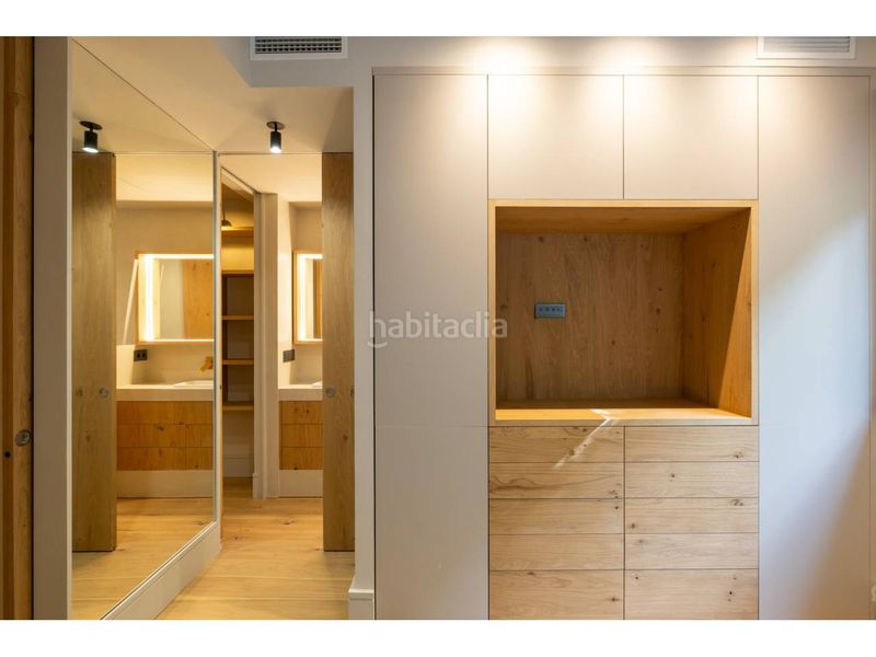 Foto b2723d13-1cfb-4519-b79d-a3faa403a1fa. Pis a calle estenza 12 a Sant Antoni Barcelona