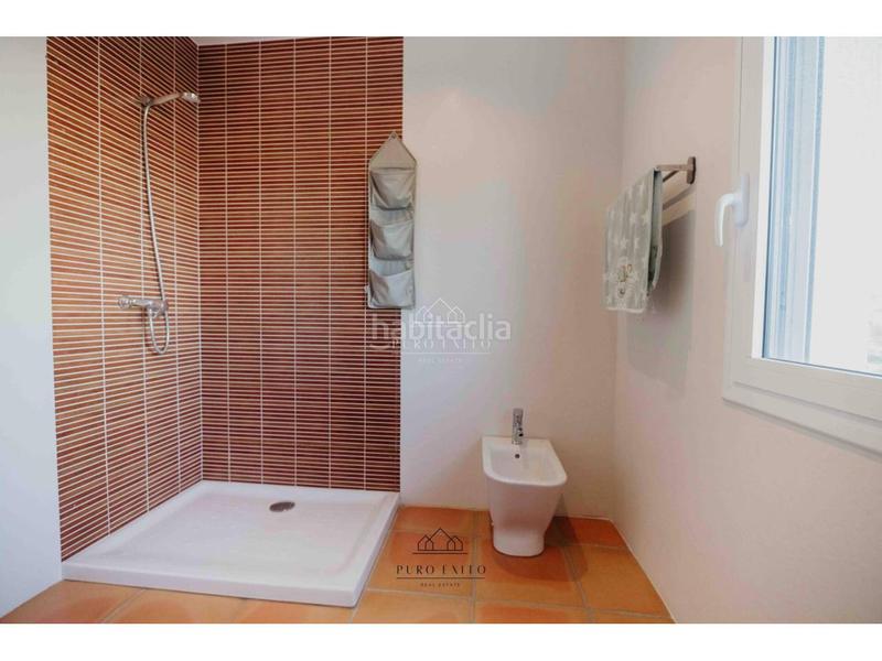 Foto 41d4fcfd-dbc7-4bc9-a90e-1e3423c68b5c. Casa espectacular villa independiente en miami playa en Miami Platja