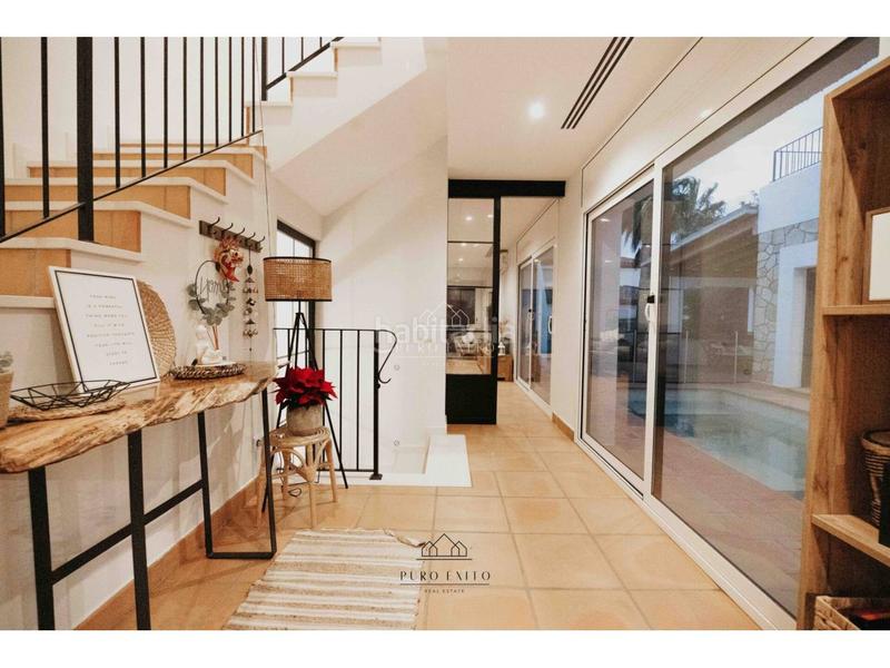 Foto 625d9b72-596c-4e30-88ca-891883d18159. Casa espectacular villa independiente en miami playa en Miami Platja