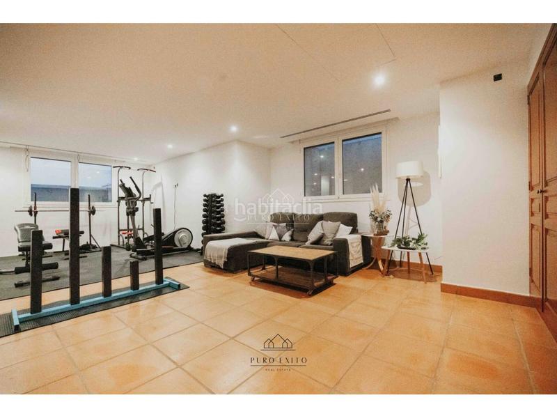 Foto 9bb49a72-a143-4a46-9825-7b502a44b911. Casa espectacular villa independiente en miami playa en Miami Platja