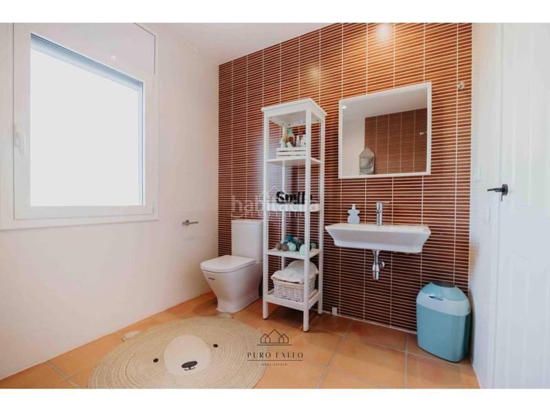 Foto e19a5cc1-d2c6-435d-9a5f-a6c90add76a9. Casa espectacular villa independiente en miami playa en Miami Platja