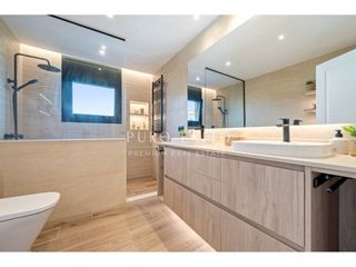 Casa  Calle modernisme. Una casa para vivir el verano todo el año