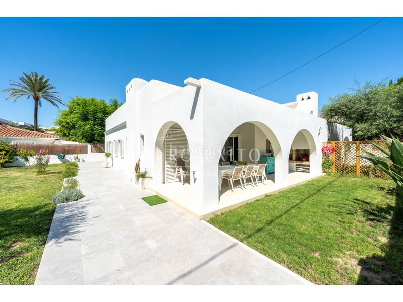 Foto e3302787-ce51-4e5c-8c14-9904a4365ceb. Casa amb calefacció aparcament a Vilafortuny Platja Cambrils