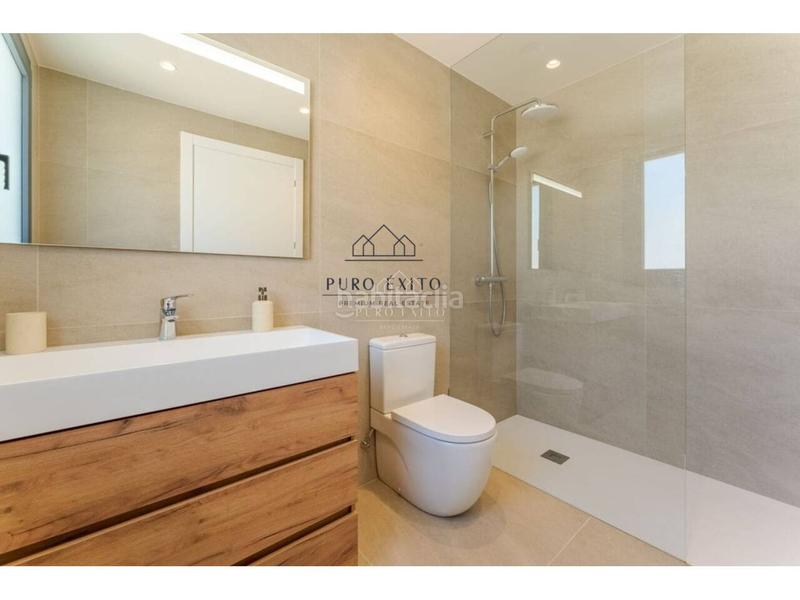 Foto df7effc6-b148-43a8-9c67-61b1e3c7e94a. Chalet  de diseño con jardín y eficiencia total en Alforja