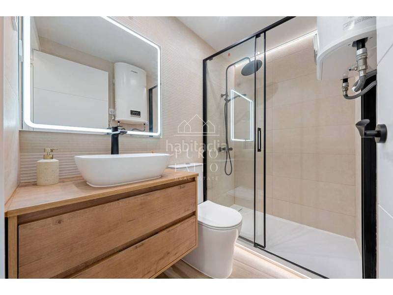 Foto bcbdbd06-1e43-4cea-8ef0-05b08b32ce5f. Studio avec piscine dans La Pineda Vila-seca