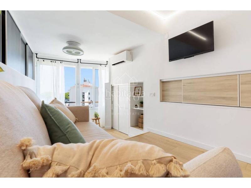 Foto bd67ce71-7cc8-458d-a267-680527f0ef95. Studio avec piscine dans La Pineda Vila-seca