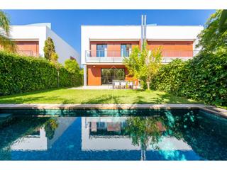 Xalet  Camille pissarro. Casa con piscina y vista al mar  cambrils