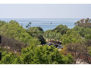 Apartament a Calle pz constitucio 6. Cambrils centro  un piso fuera de lo común más espacio, más luz,