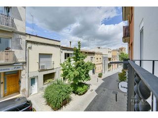 Casa  Calle major. Parets del vallès  espacio, ubicación y una casa lista para disf