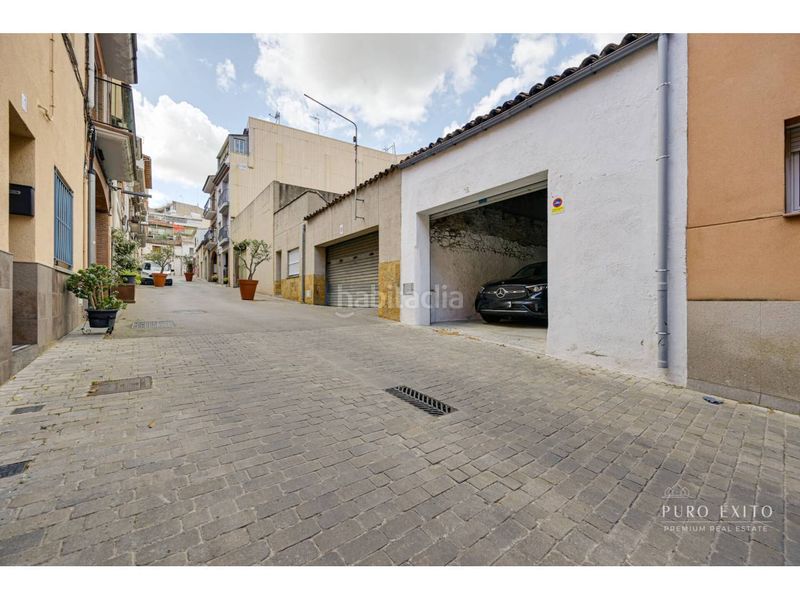 Foto 8289260f-0586-464c-9636-af4bcf88cc58. Casa amb calefacció aparcament a Parets del Vallès