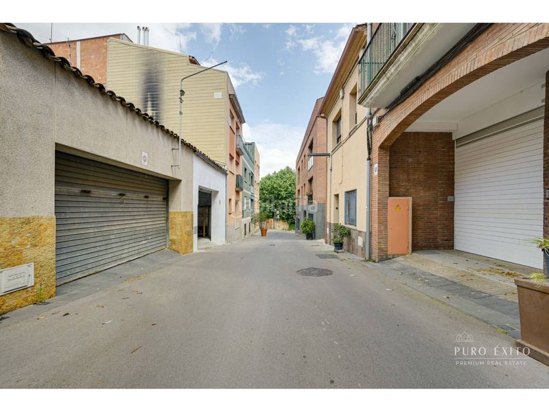 Foto 999d3864-5353-4f46-84a5-b2c470308b74. Casa amb calefacció aparcament a Parets del Vallès