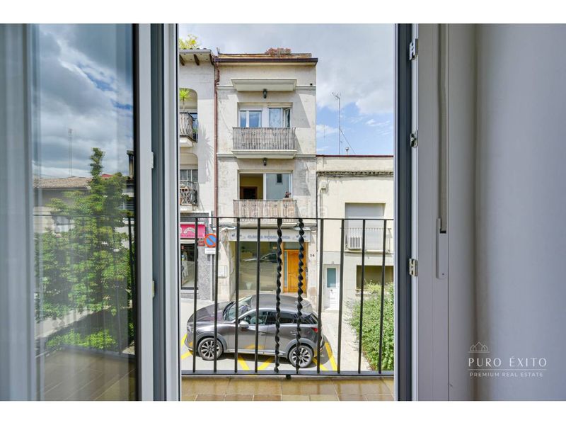 Foto e9b71166-faa3-4f6f-8443-0cbc8aee1d15. Casa amb calefacció aparcament a Parets del Vallès