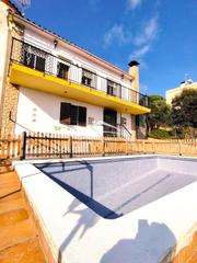 Casa a Mas Mora-Sant Daniel. Casa en venta en mas mora, 4 dormitorios.