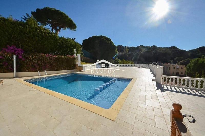 Foto 0e1d0a0c-80c7-43da-b4c8-a35ccfe67763. Xalet amb aparcament a Canyelles Lloret de Mar