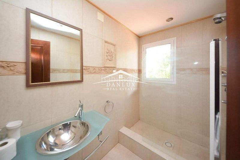 Foto 3514f4e3-6e52-44de-9177-f7b2e2b60cd0. Xalet amb aparcament a Canyelles Lloret de Mar